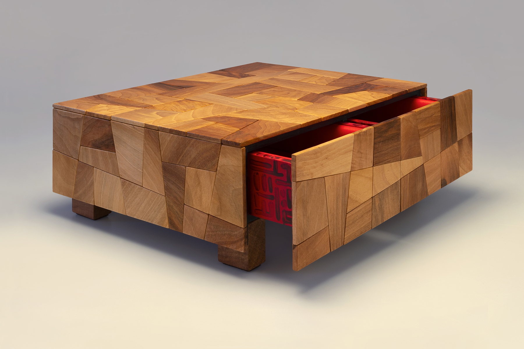 Dubová skříňka – detail čela